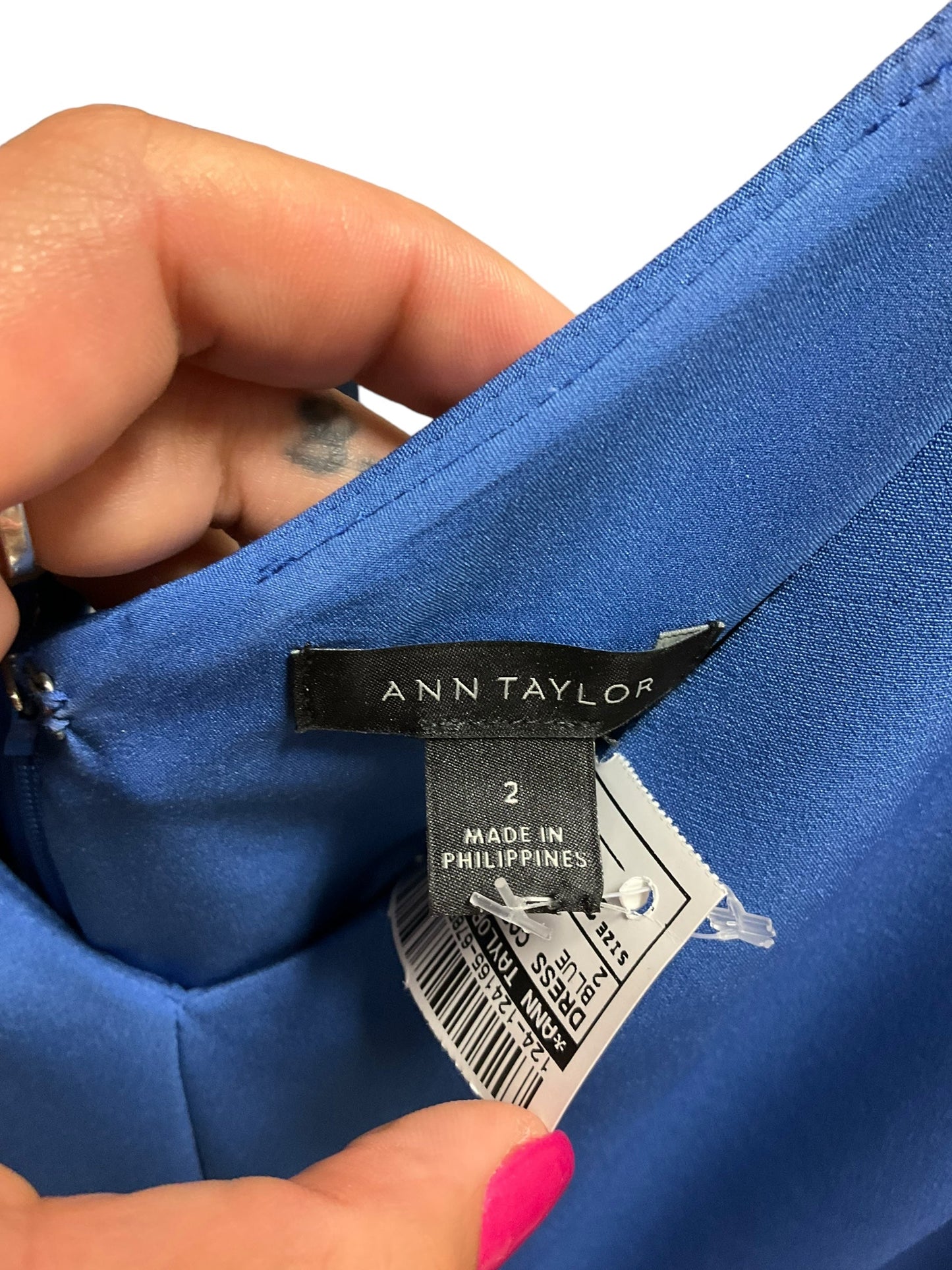 Dress Casual Short By Ann Taylor In Blue, Size: 2