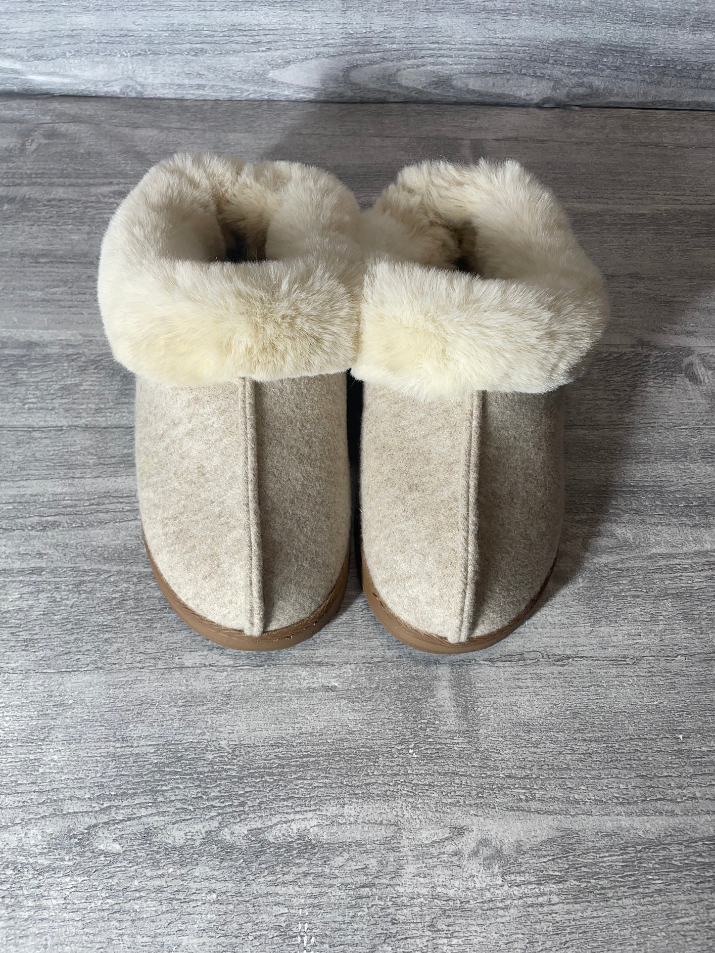 Slippers By Cmc In Beige