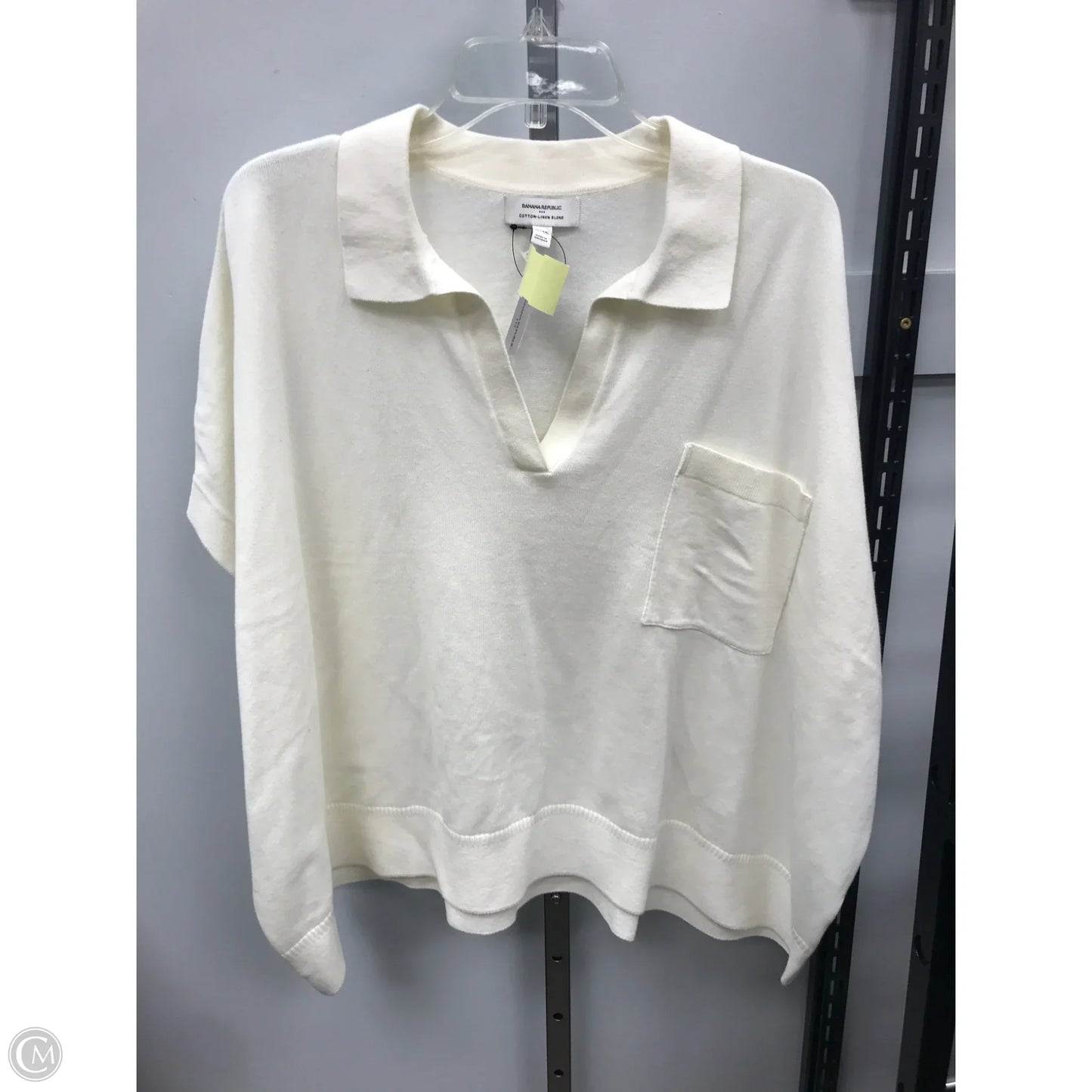 Sweater Short Sleeve By Banana Republic In Cream, Size: Xl