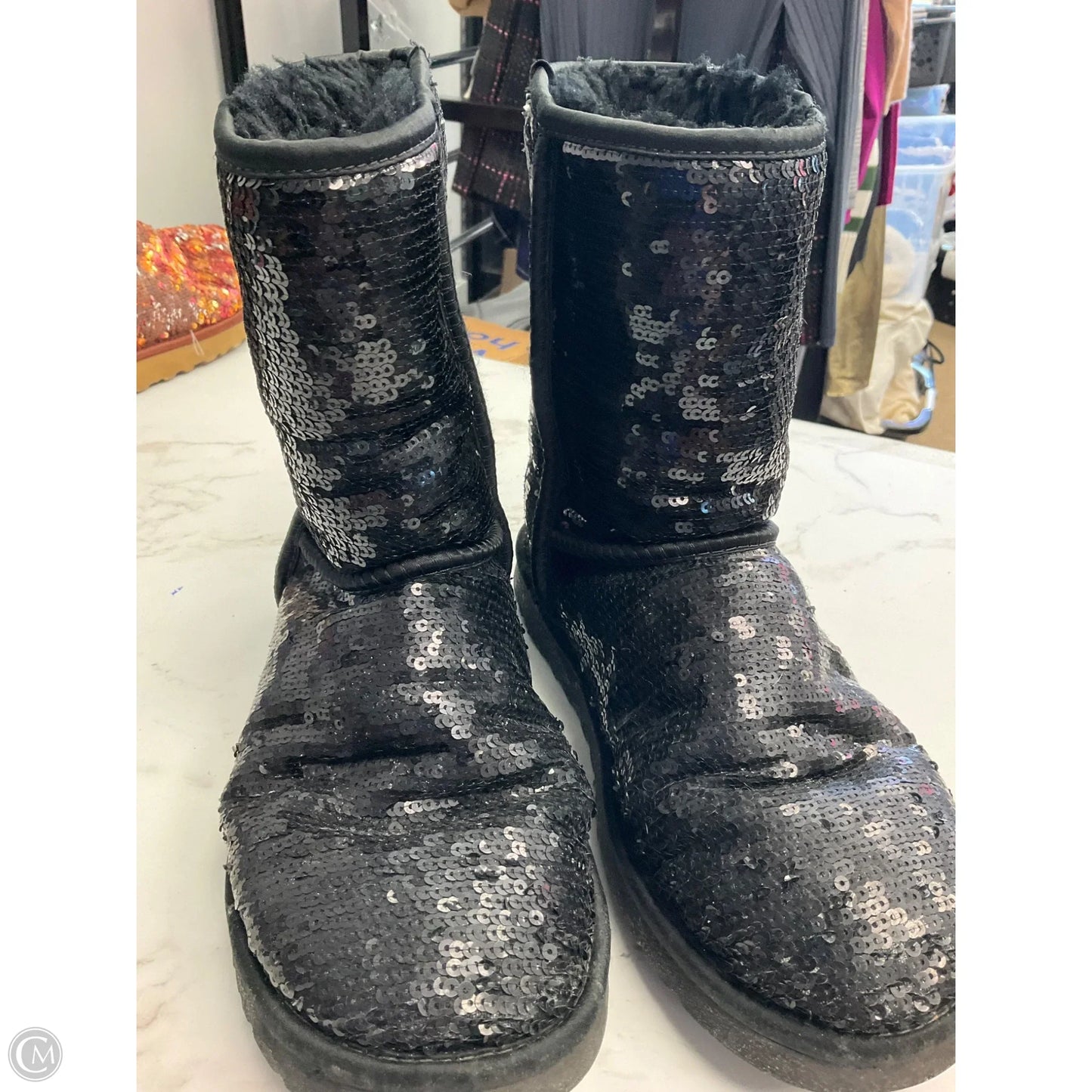 Boots Designer By Ugg In Black, Size: 8