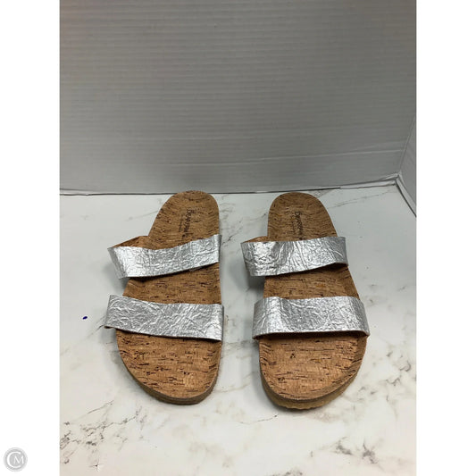 Sandals Flats By Bearpaw In Silver, Size: 10.5