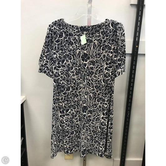 Dress Casual Short By Tommy Hilfiger In Floral Print, Size: S