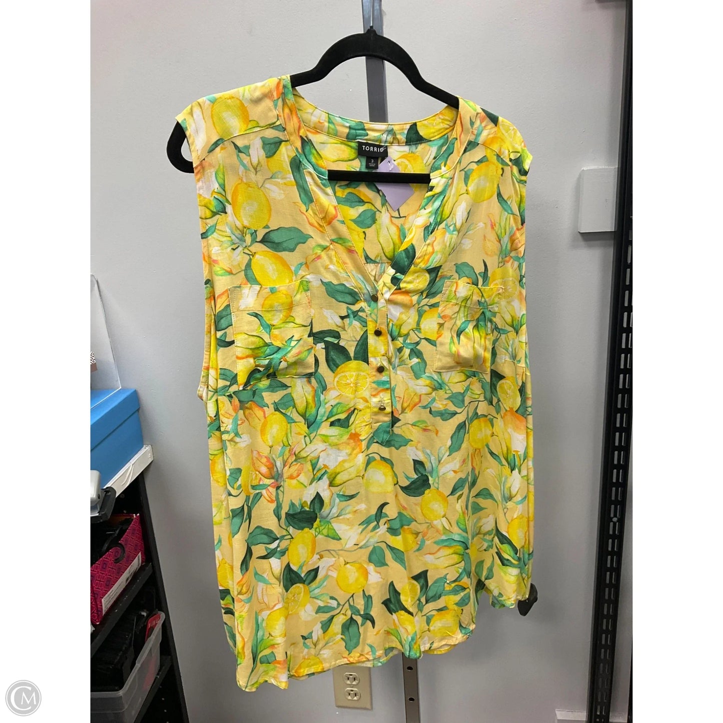 Top Sleeveless By Torrid In Yellow, Size: 3x