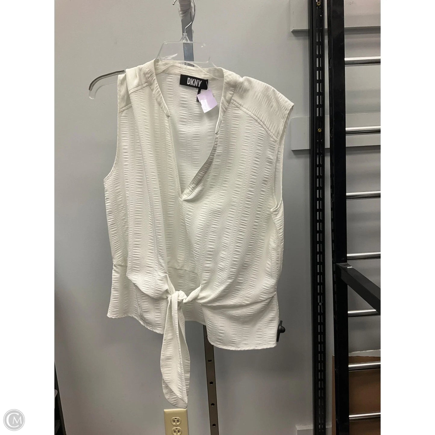 Top Sleeveless By Dkny In White, Size: Xl