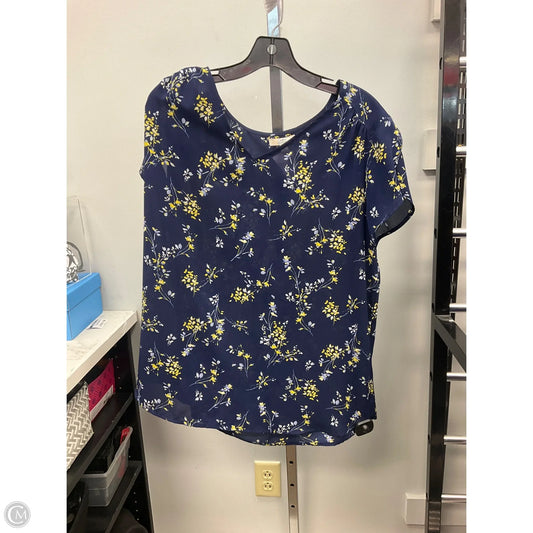 Top Short Sleeve By Croft And Barrow In Floral Print, Size: Xl