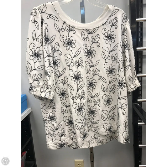 Top Short Sleeve By Jane And Delancey In White, Size: 2x