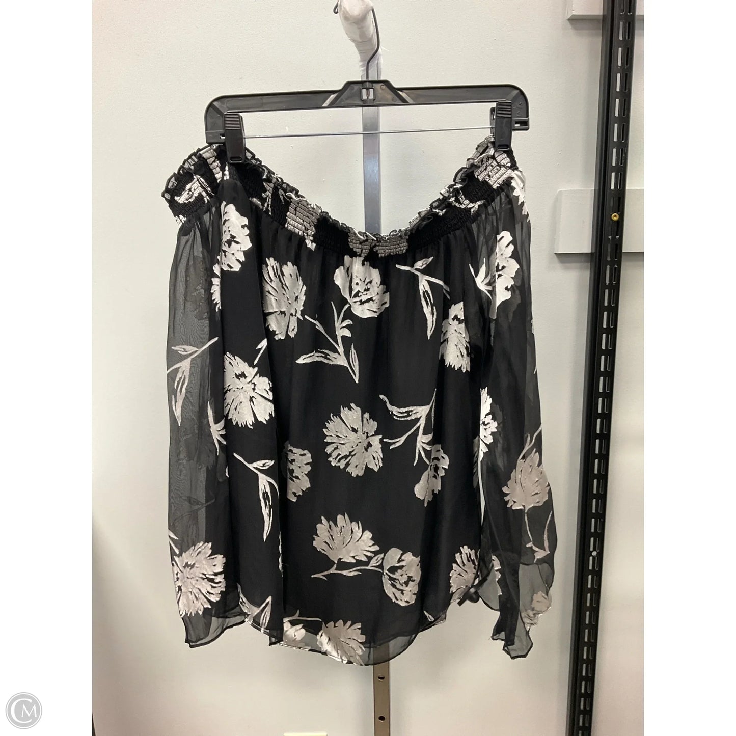 Top Long Sleeve By White House Black Market In Black & Silver, Size: Xl