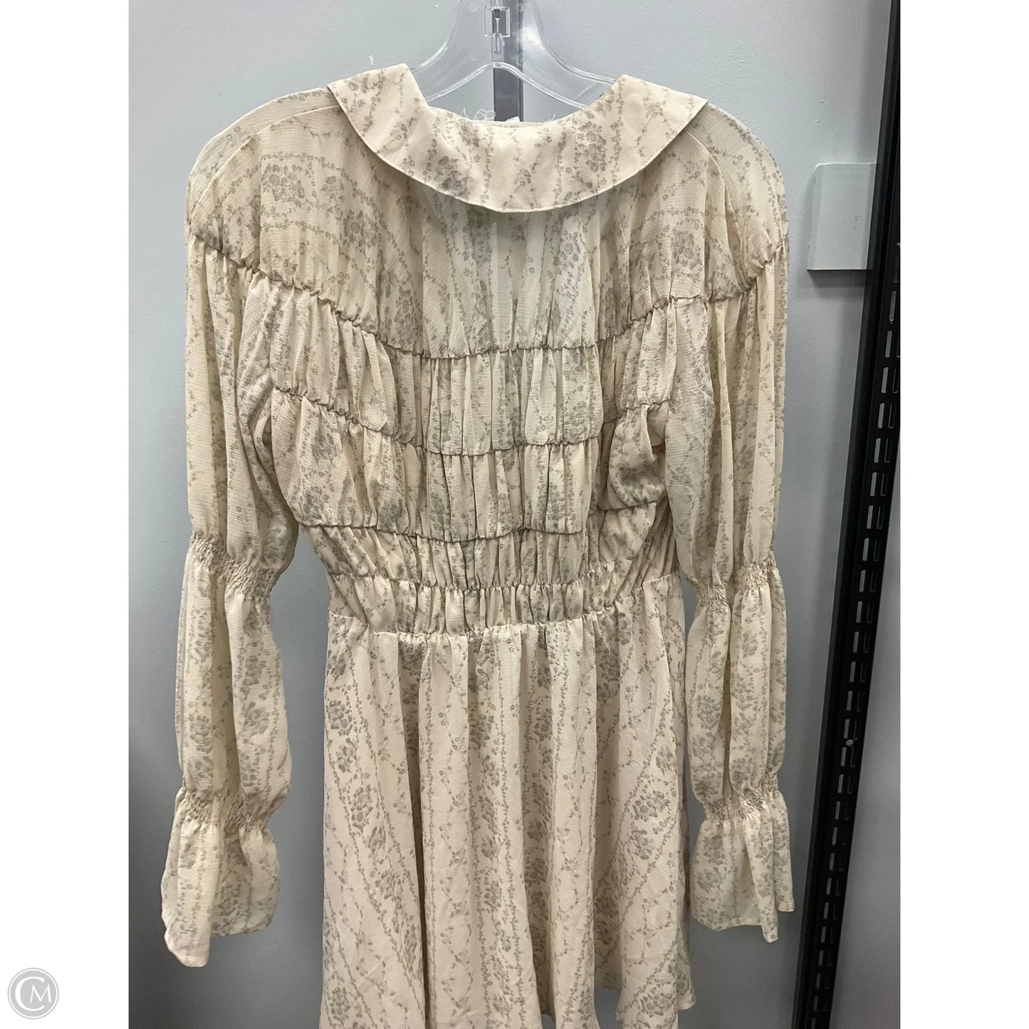 Dress Casual Short By Kimichi Blue In Cream, Size: M