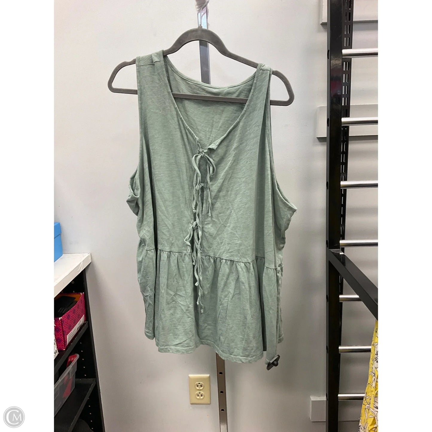 Top Sleeveless By Torrid In Green, Size: 4x