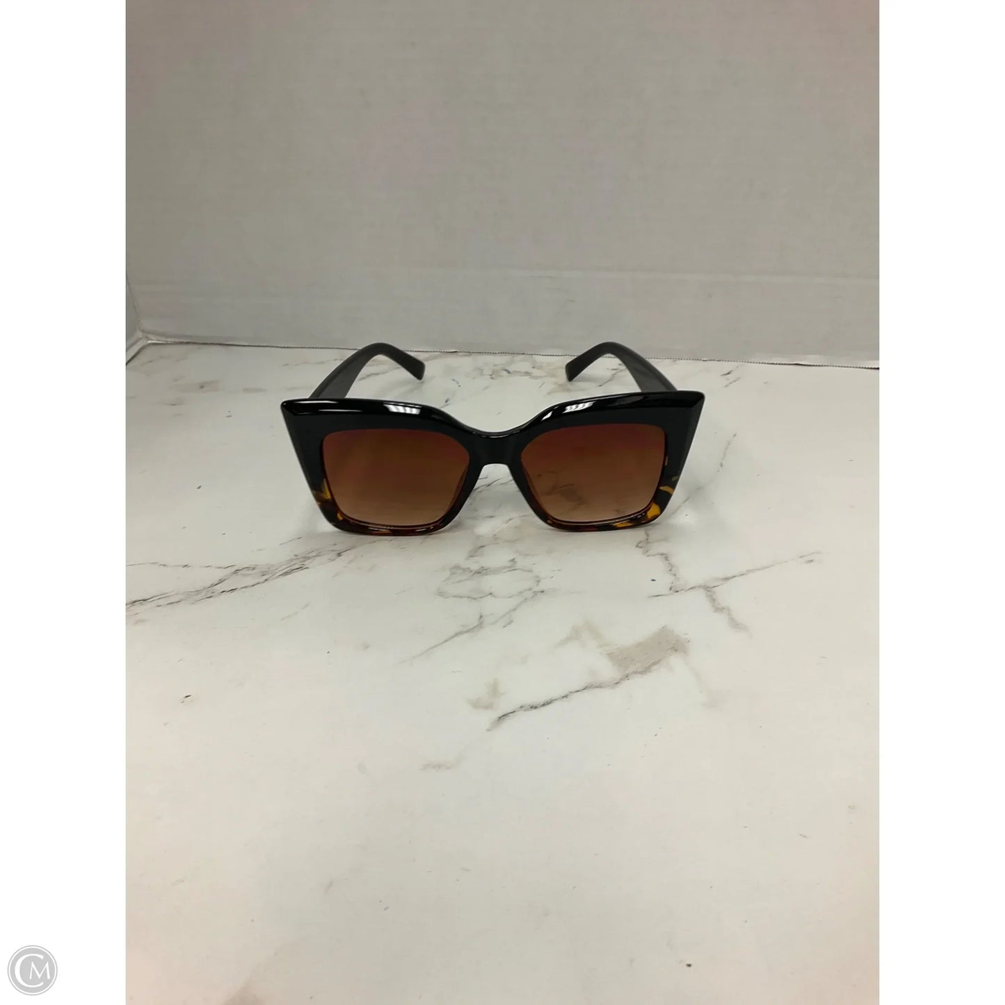 Sunglasses By Clothes Mentor, Size: