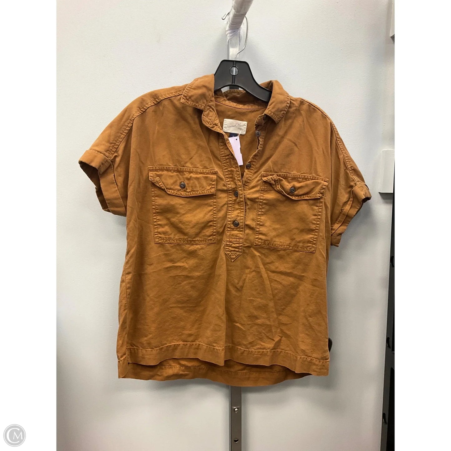Top Short Sleeve By Universal Thread In Brown, Size: Xs
