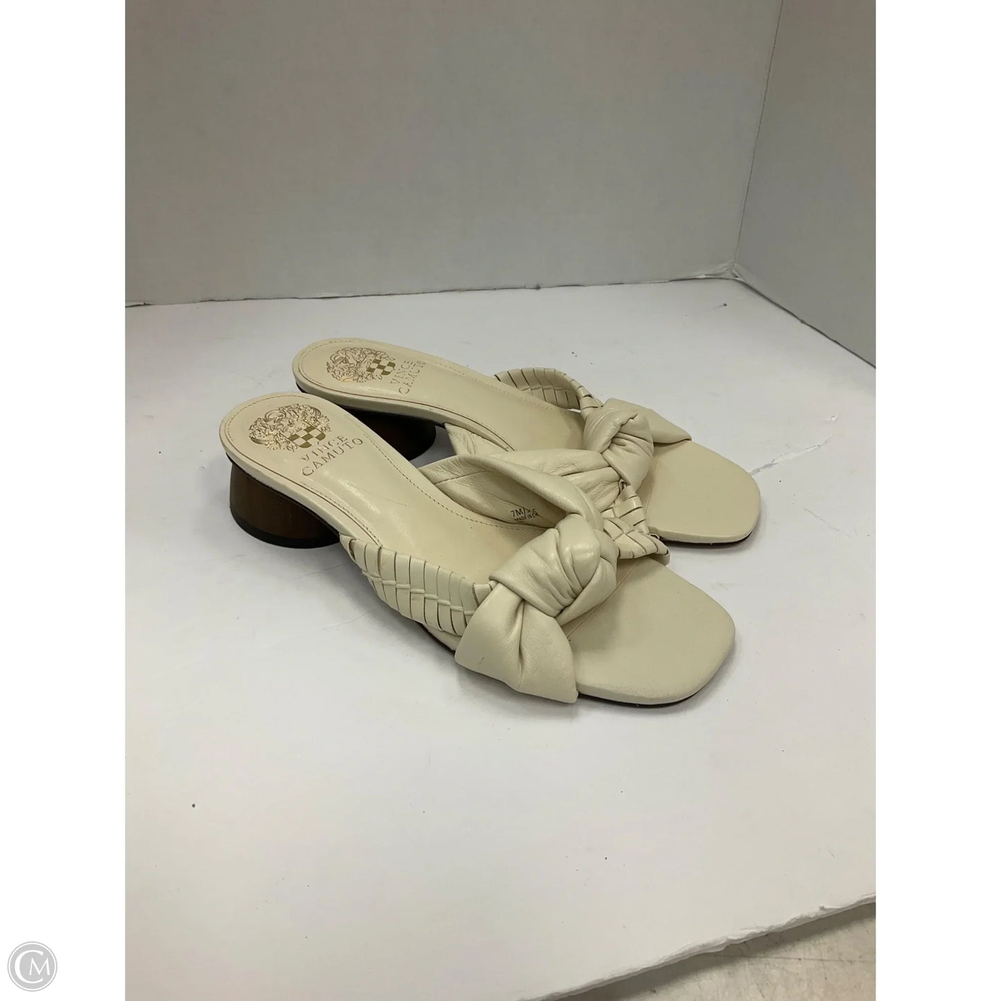Shoes Heels Block By Vince Camuto In Cream, Size: 7