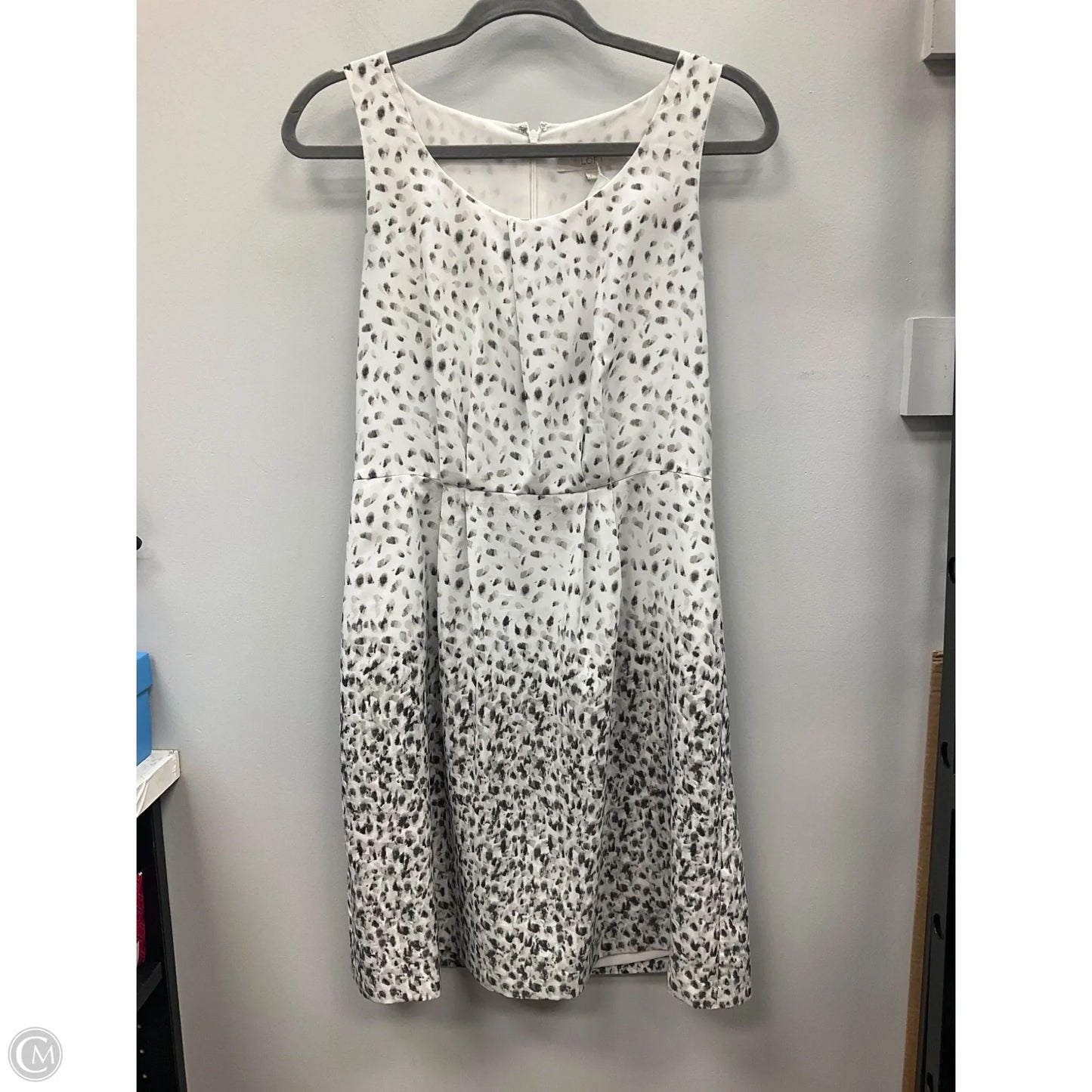 Dress Casual Short By Loft In Grey & White, Size: 4
