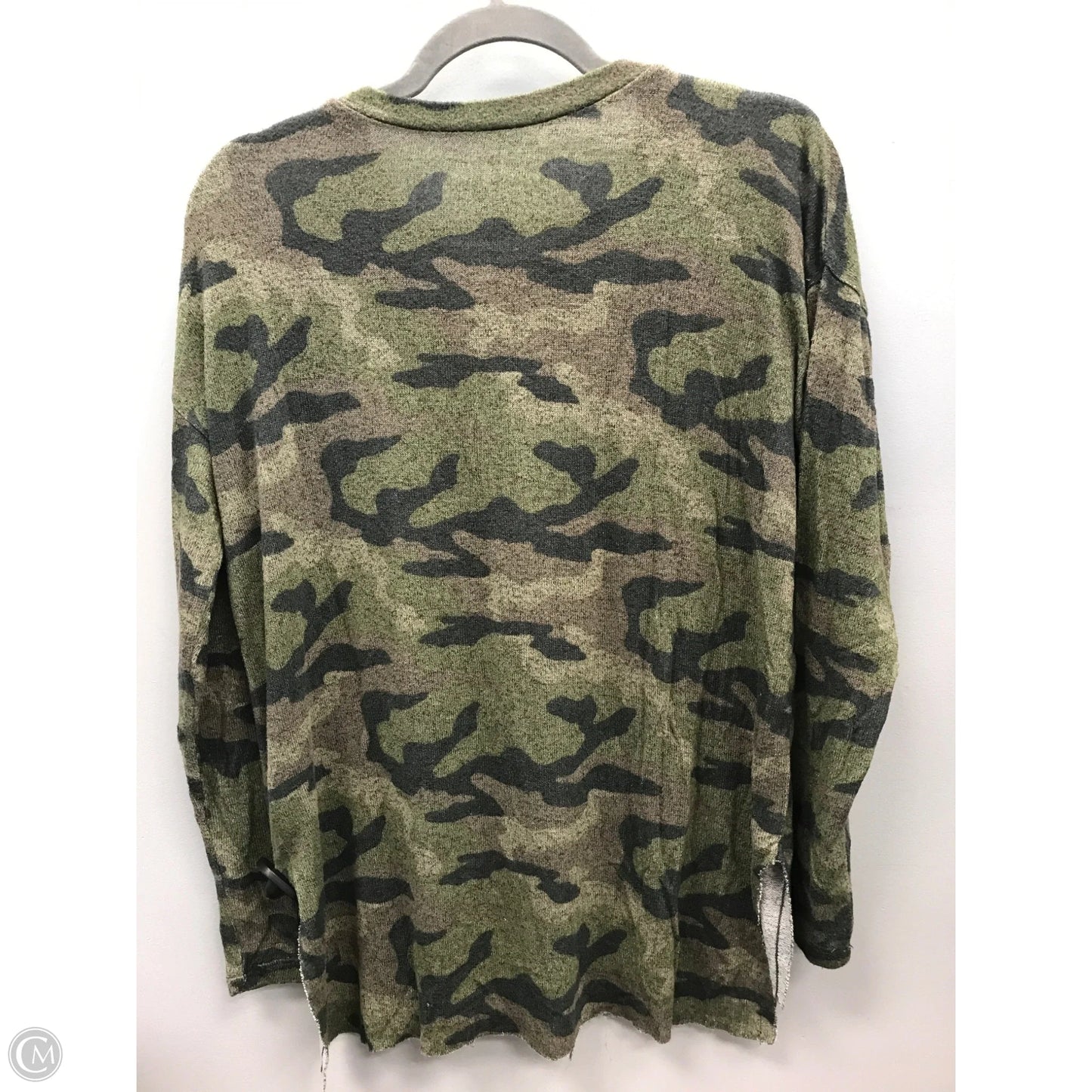 Top Long Sleeve By American Eagle In Camouflage Print, Size: S