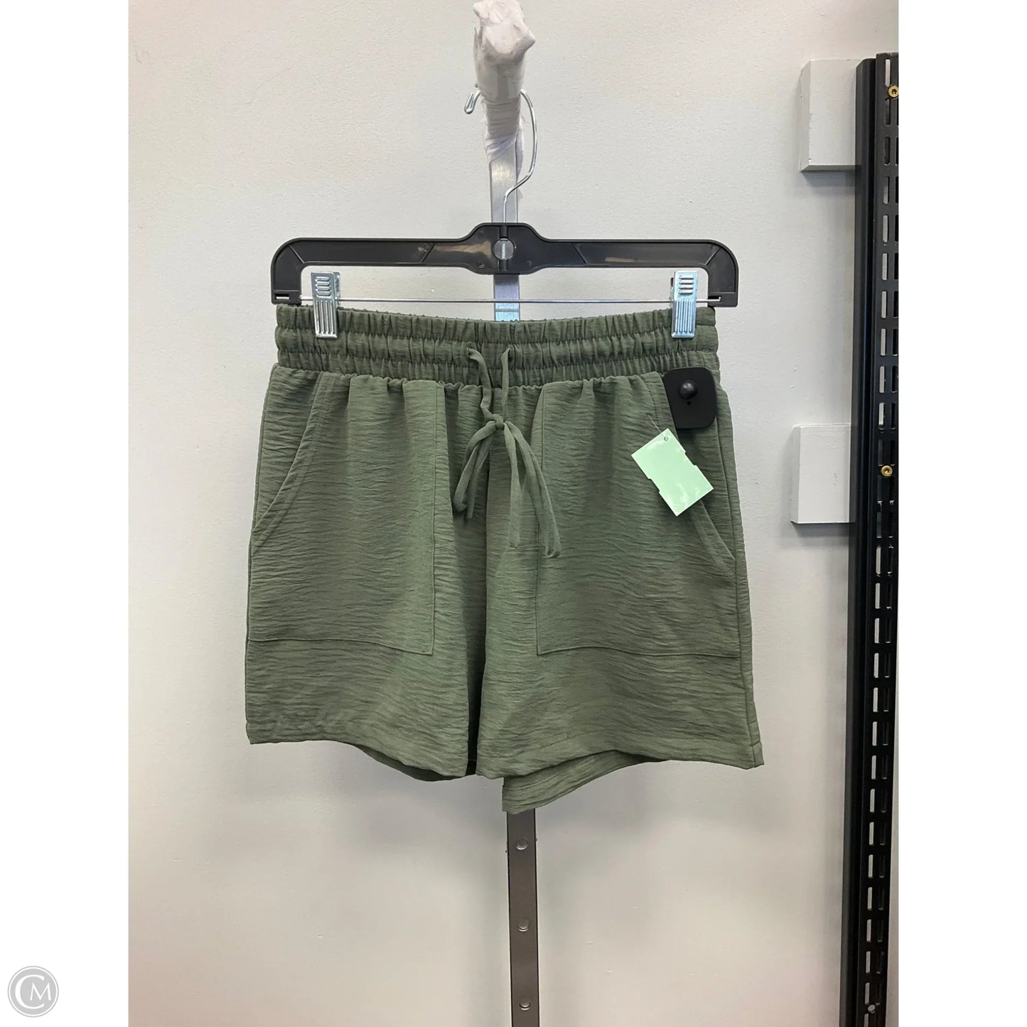Shorts By No Boundaries In Green, Size: M