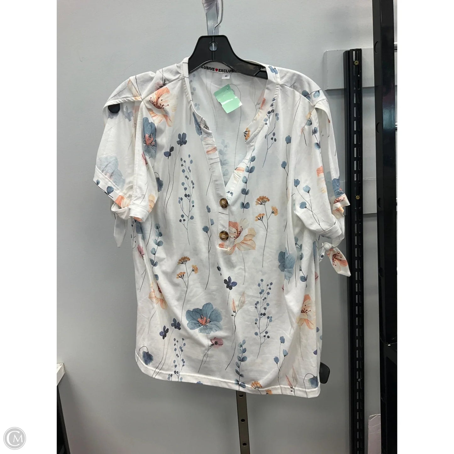 Top Short Sleeve By Exclusive In Floral Print, Size: Xl