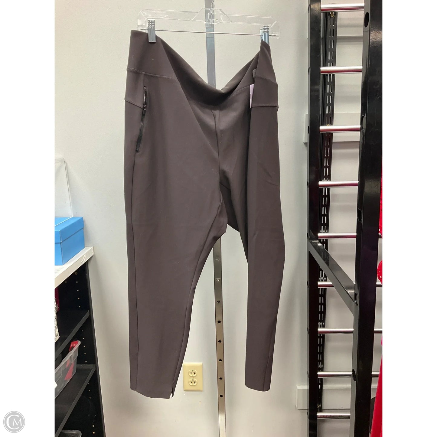 Athletic Pants By Athleta In Grey, Size: 2x
