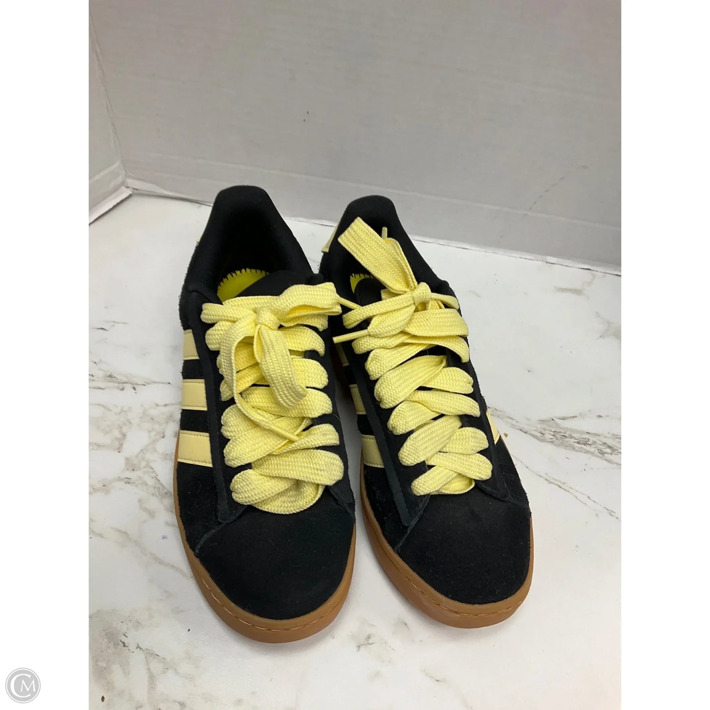 Shoes Sneakers By Adidas In Black & Yellow, Size: 7.5