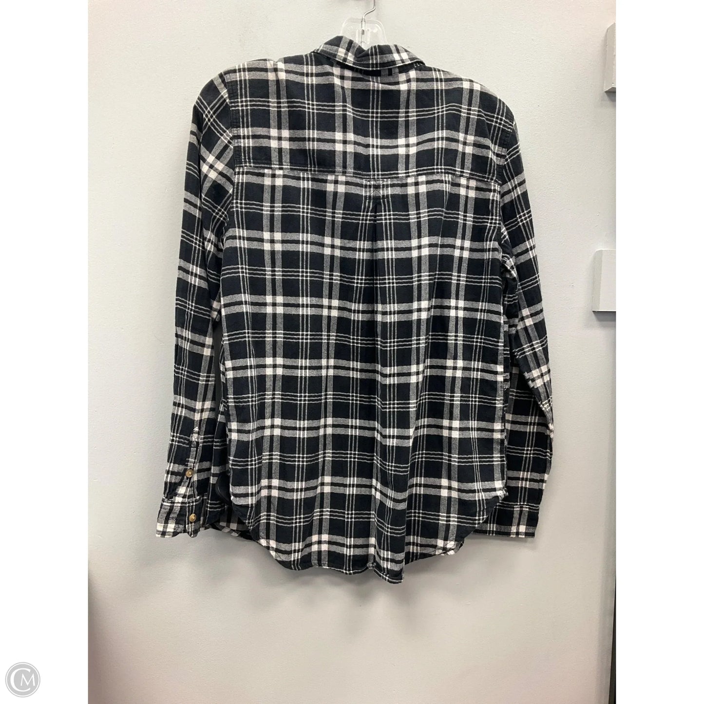 Top Long Sleeve By American Eagle In Plaid Pattern, Size: M