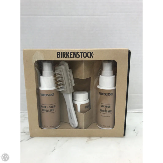 Accessory Label By Birkenstock, Size: Medium