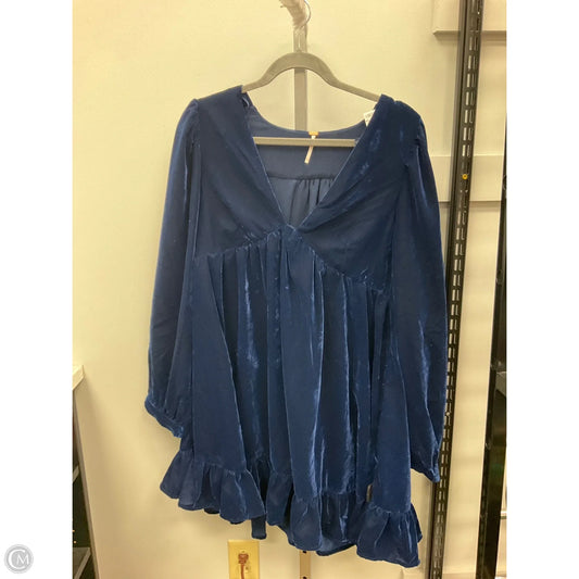 Dress Casual Short By Free People In Navy, Size: L
