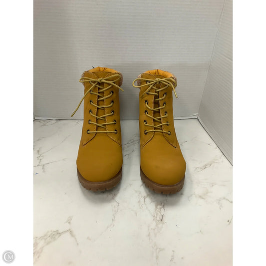 Boots Hiking By Cme In Gold, Size: 10