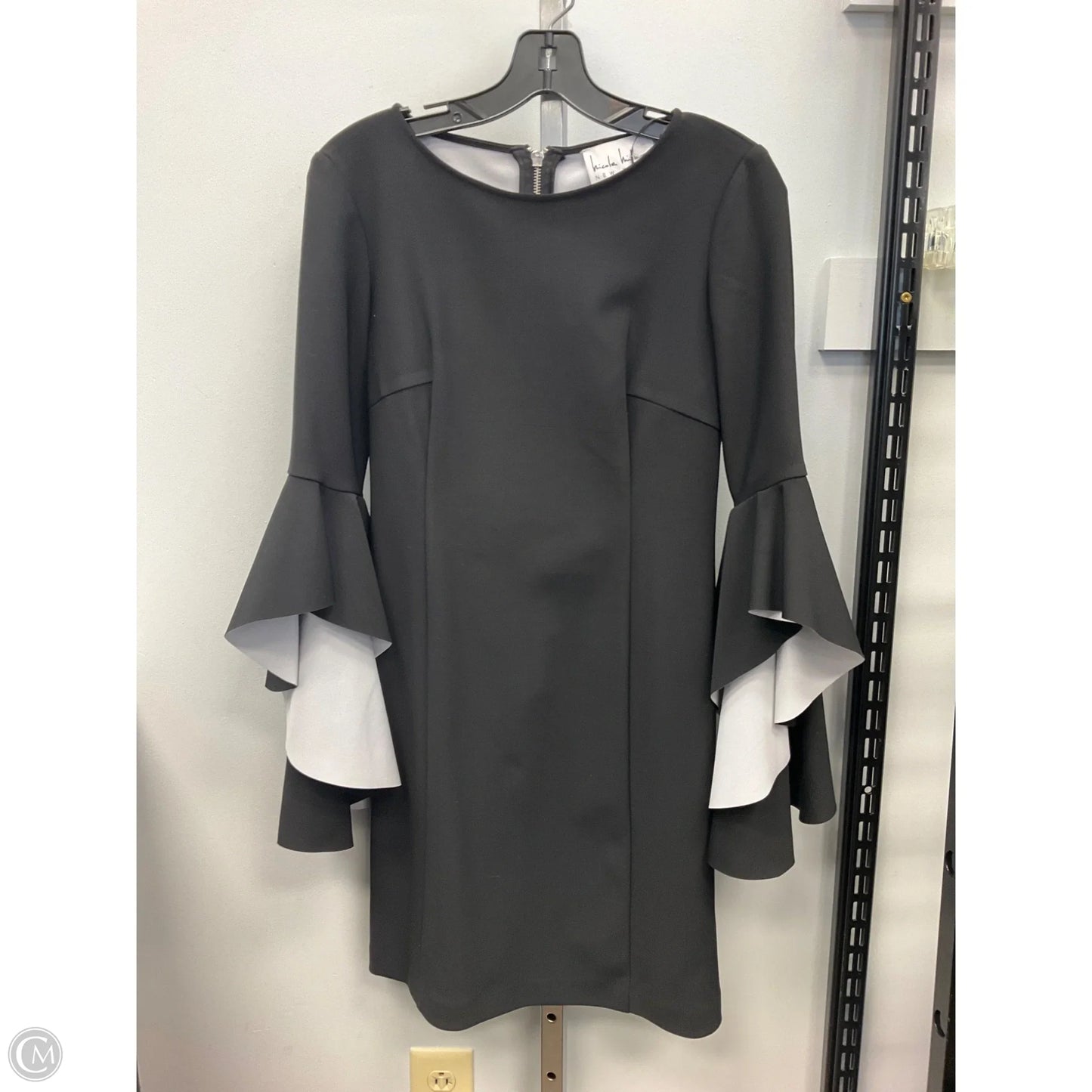 Dress Party Short By Nicole Miller In Black, Size: 6