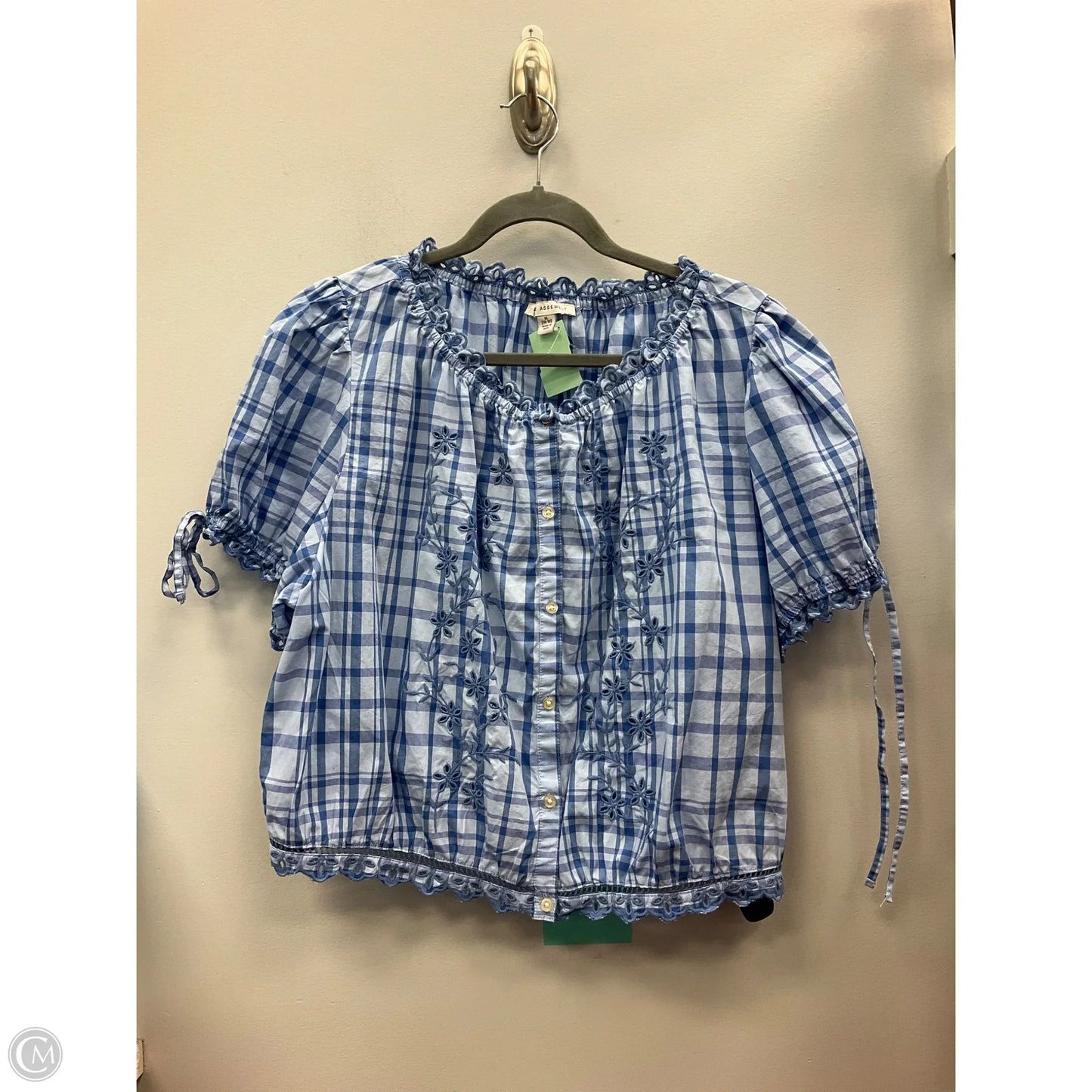 Top Short Sleeve By Free Assembly In Blue, Size: Xl