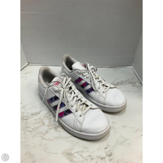 Shoes Sneakers By Adidas In White, Size: 10