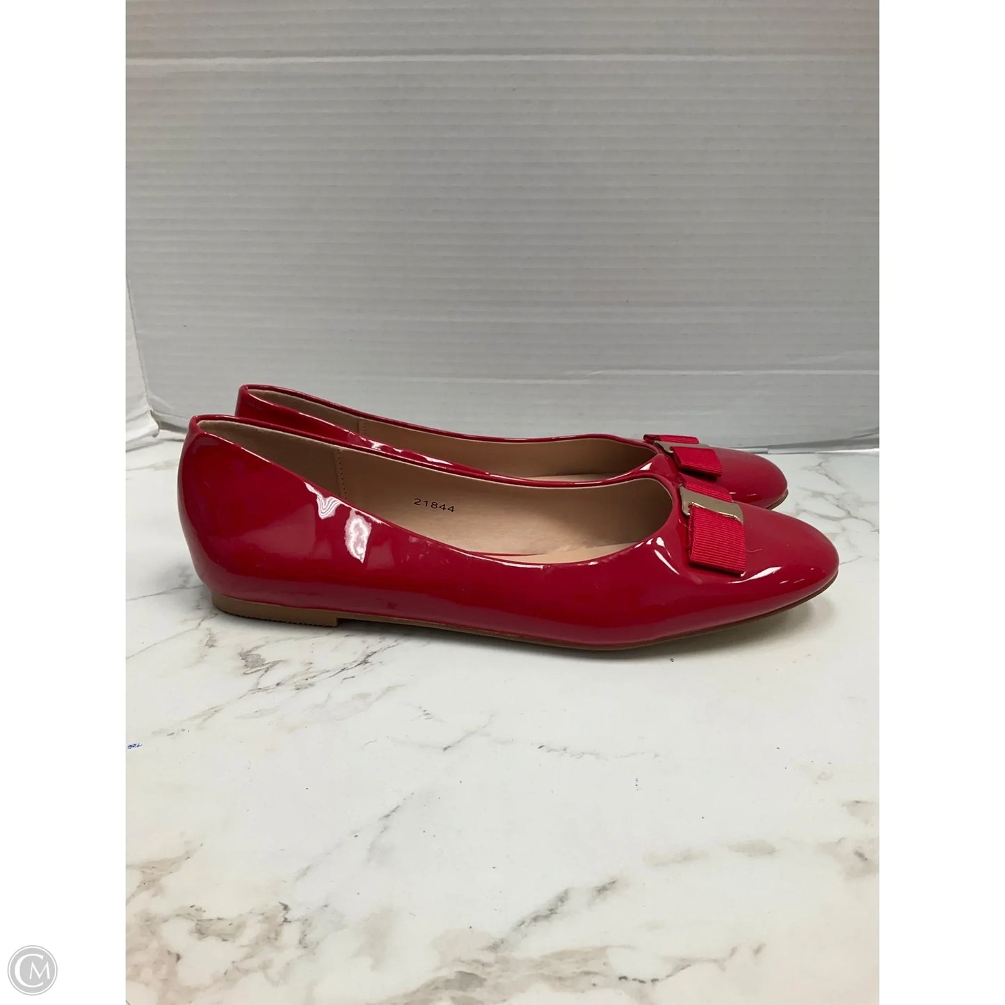 Shoes Flats By Clothes Mentor In Red, Size: 10