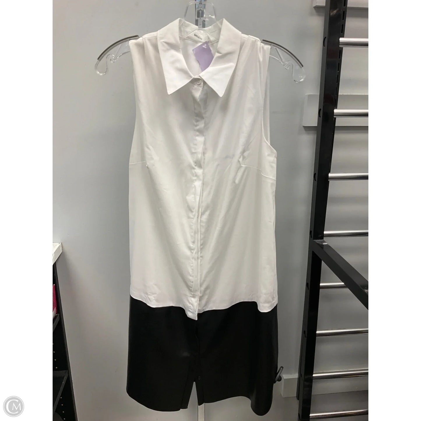 Dress Casual Short By Bailey 44 In Black & White, Size: L