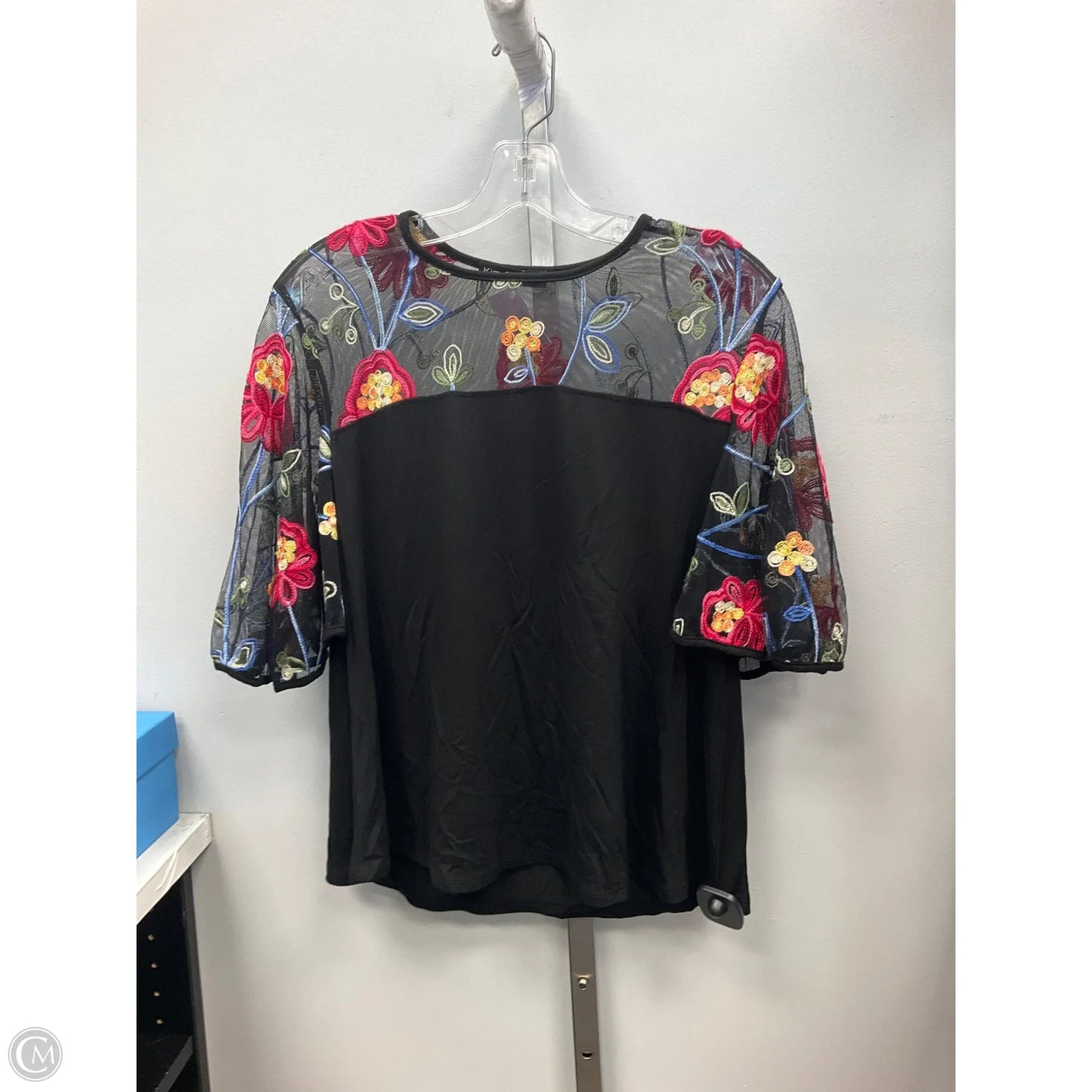 Top Short Sleeve By Kim & Cami In Floral Print, Size: S