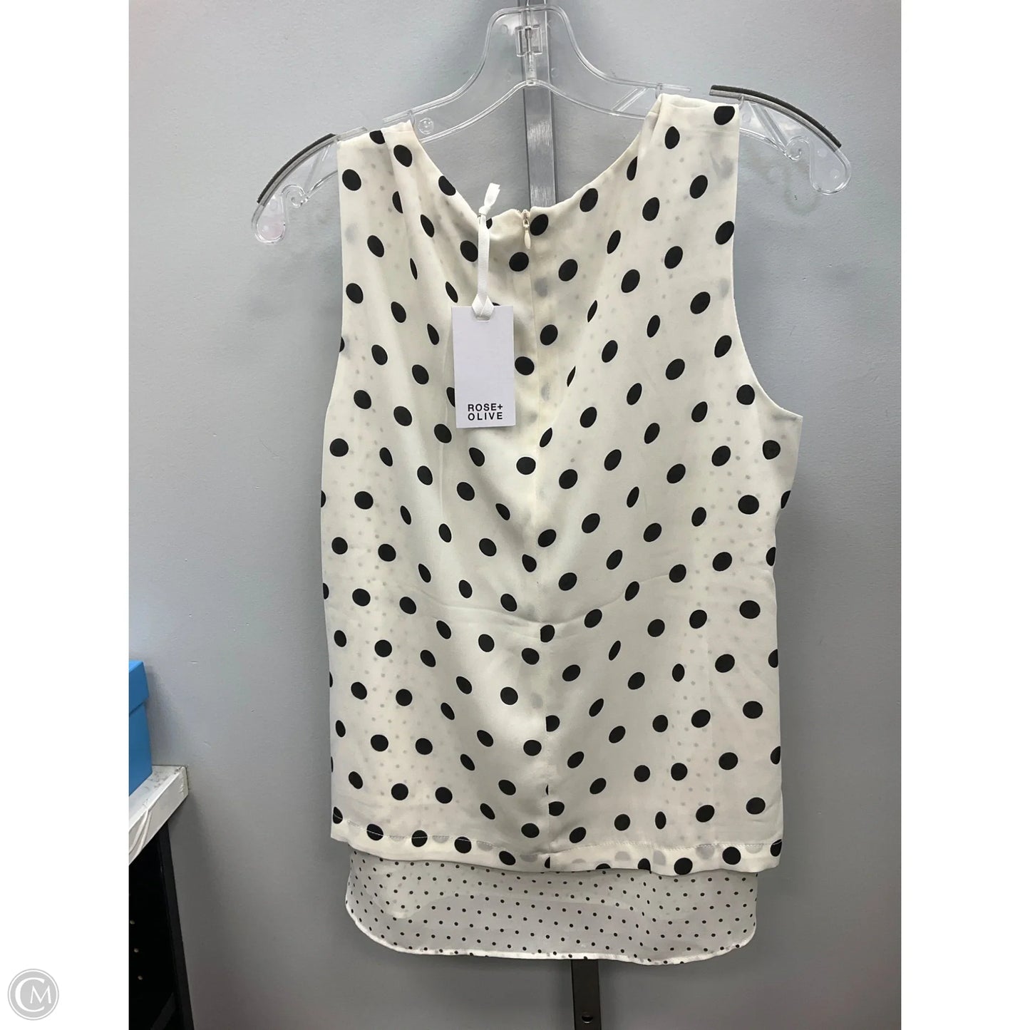 Top Sleeveless By Rose And Olive In Polkadot Pattern, Size: M