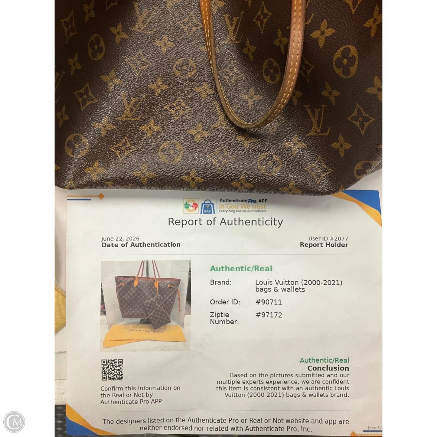 Handbag Luxury Designer By Louis Vuitton, Size: Large