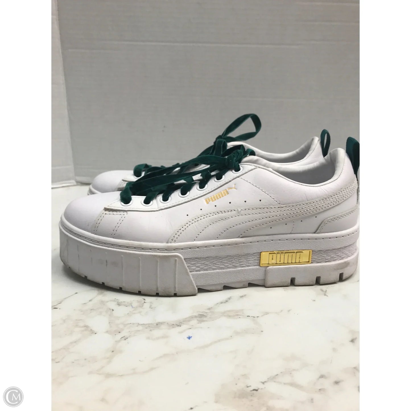 Shoes Sneakers By Puma In White, Size: 10