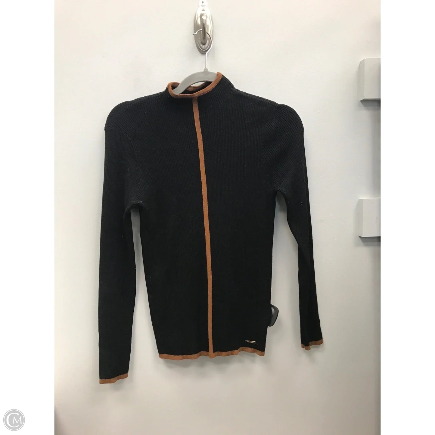 Top Long Sleeve By Tahari In Black, Size: S