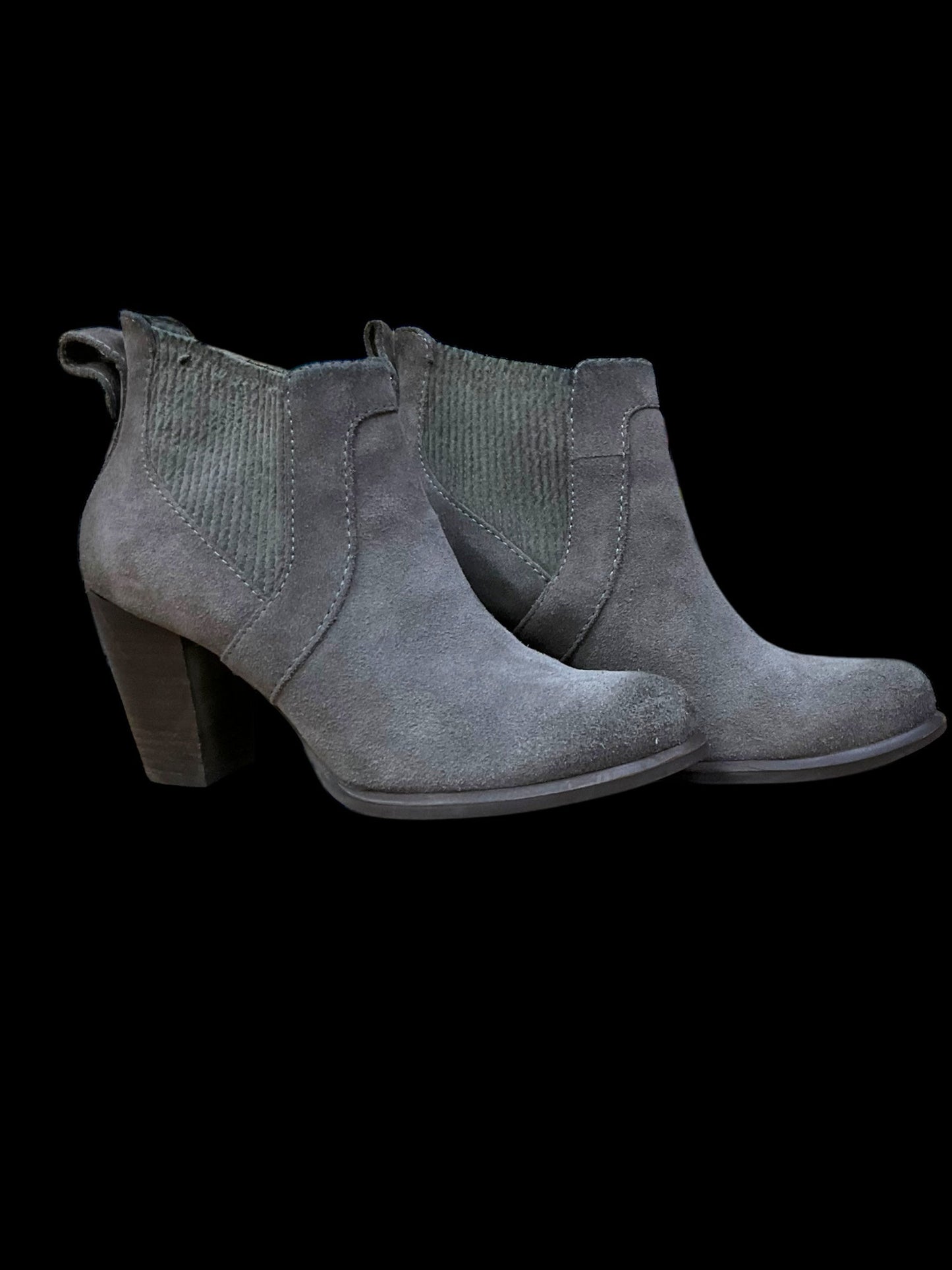 Boots Ankle Heels By Ugg In Grey, Size: 7