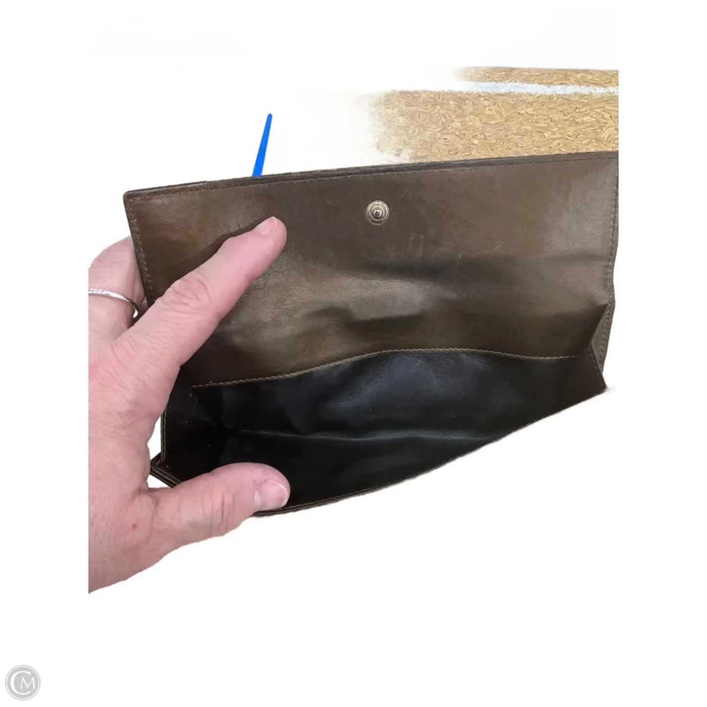 Wallet Luxury Designer By Gucci, Size: Medium