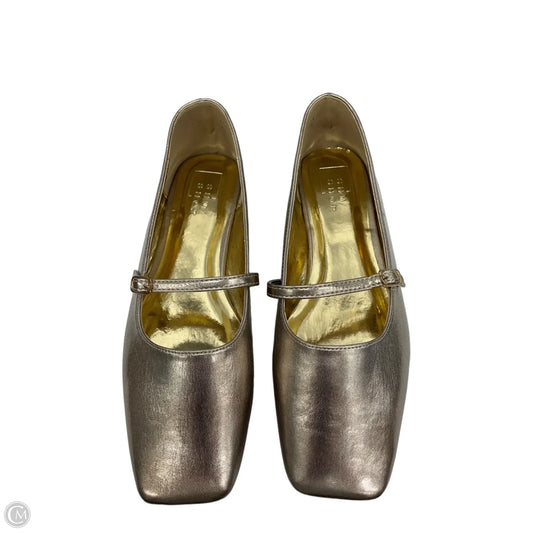 Shoes Flats By Shu Shop In Gold, Size: 8