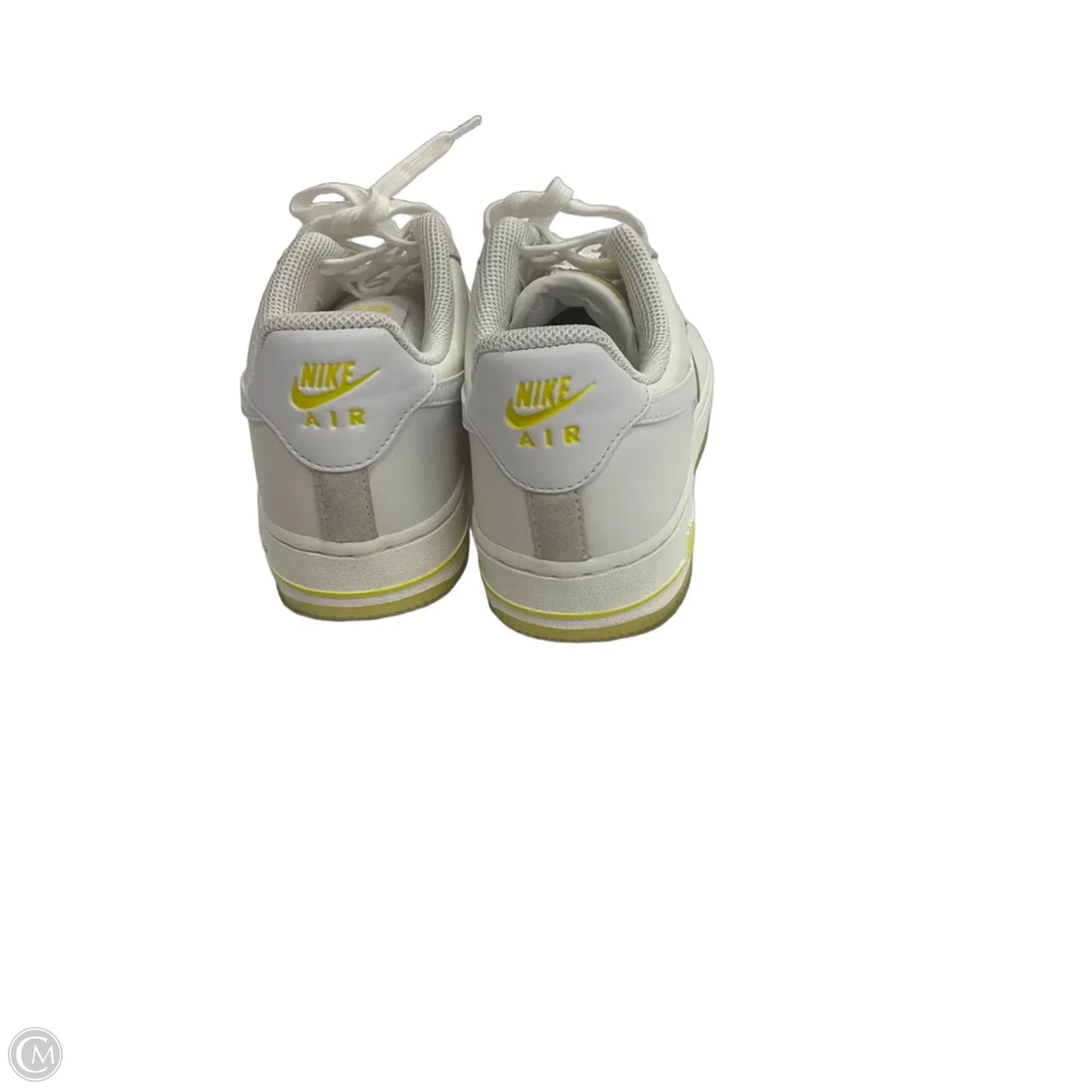 Shoes Sneakers By Nike In White, Size: 7