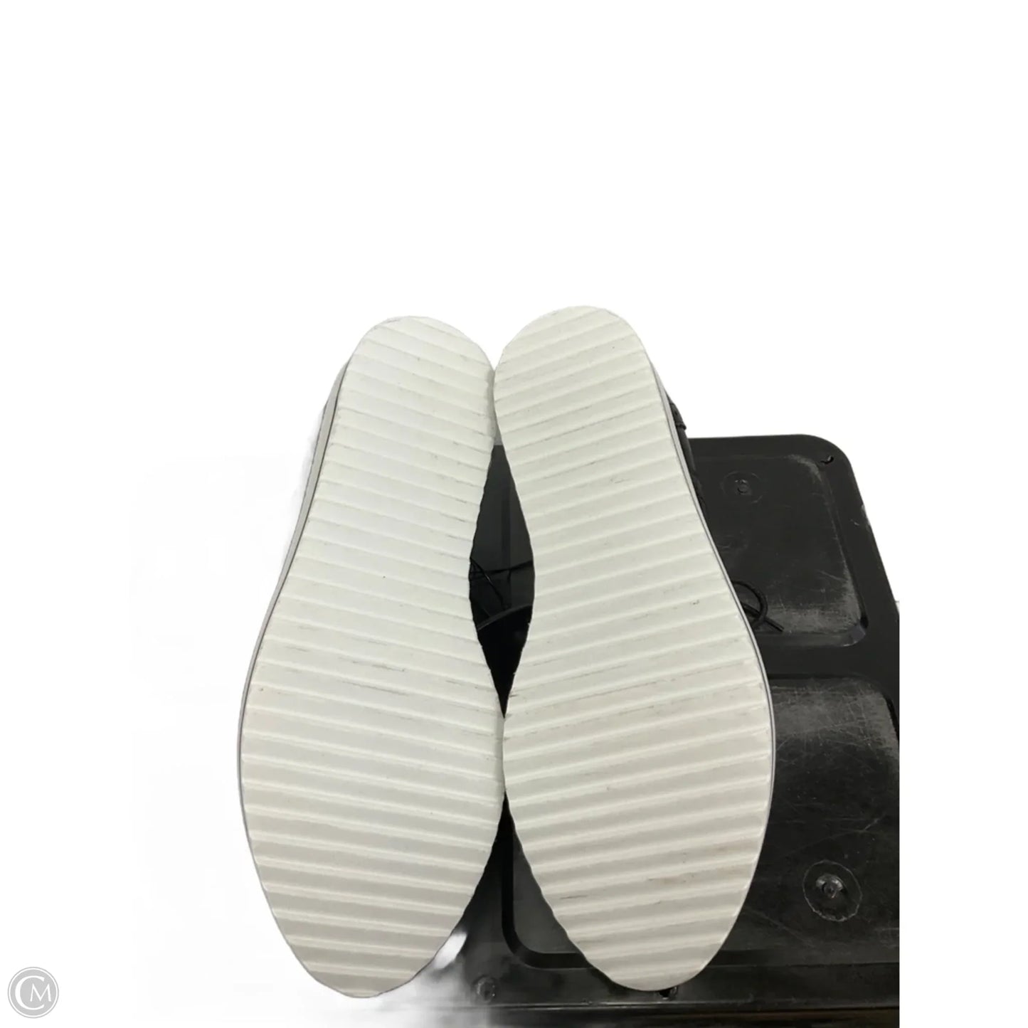 Shoes Flats By Torrid In Black, Size: 10