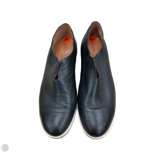 Shoes Flats By Gentle Souls In Black, Size: 9.5