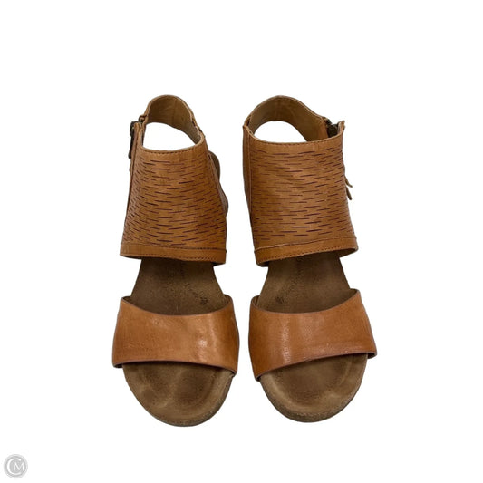 Sandals Heels Platform By Sofft In Brown, Size: 8