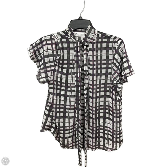 Top Short Sleeve By New York And Co In Plaid Pattern, Size: L