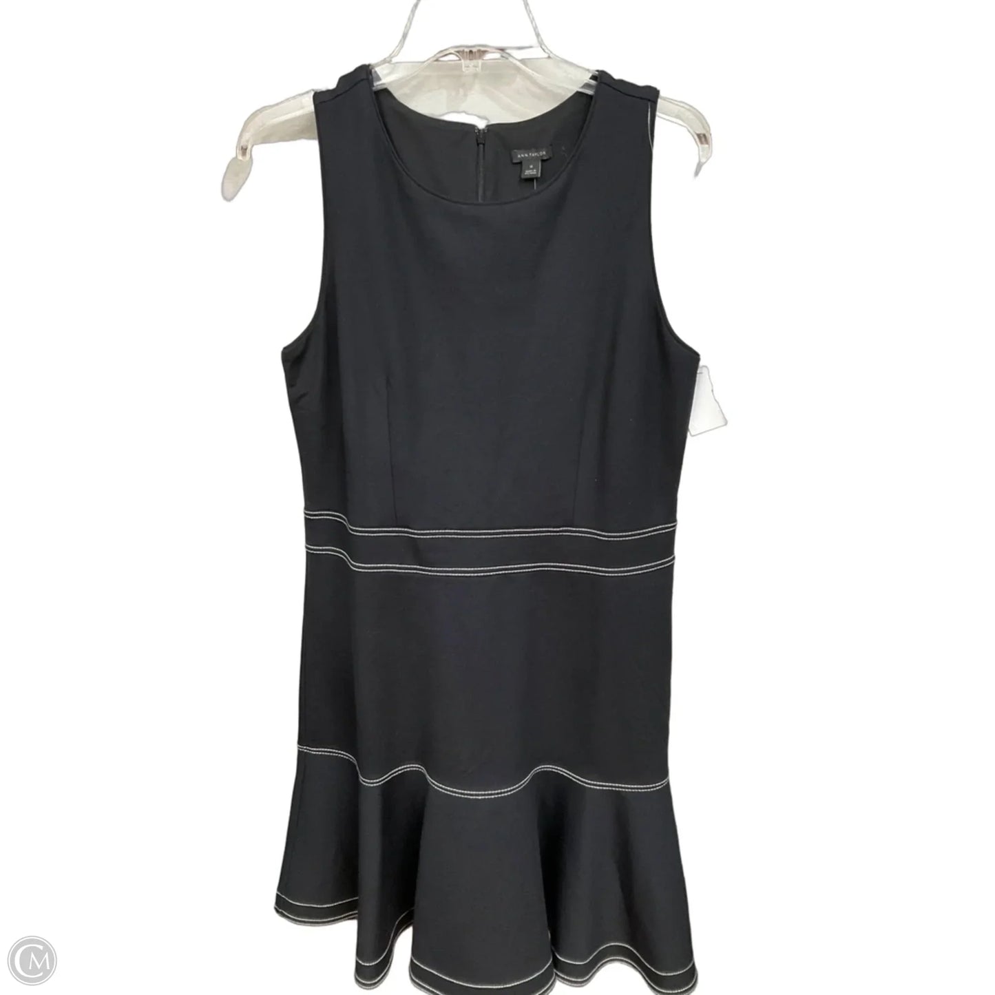 Dress Casual Short By Ann Taylor In Black & White, Size: M