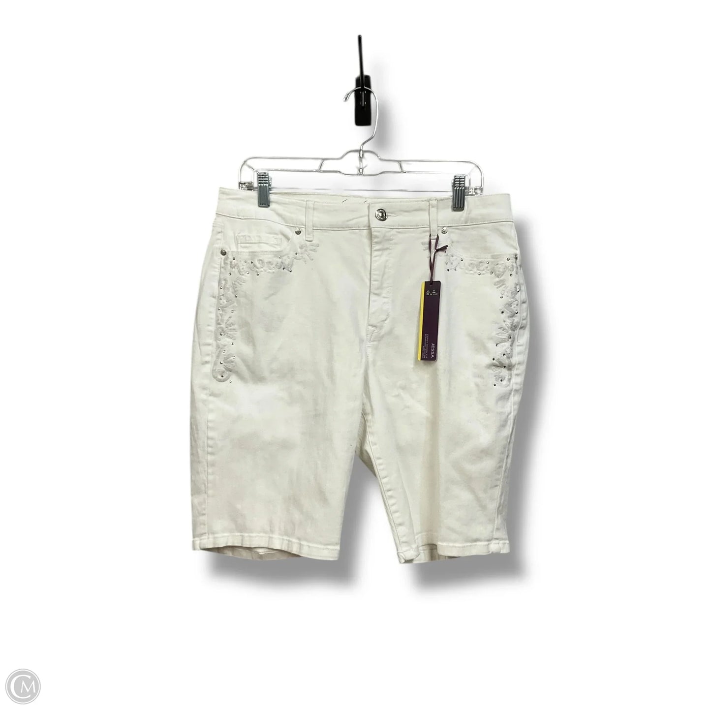 Shorts By Gloria Vanderbilt In White, Size: 10