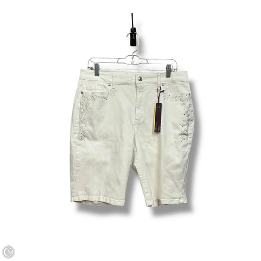 Shorts By Gloria Vanderbilt In White, Size: 10