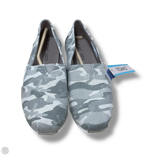 Shoes Flats By Toms In Camouflage Print, Size: 8