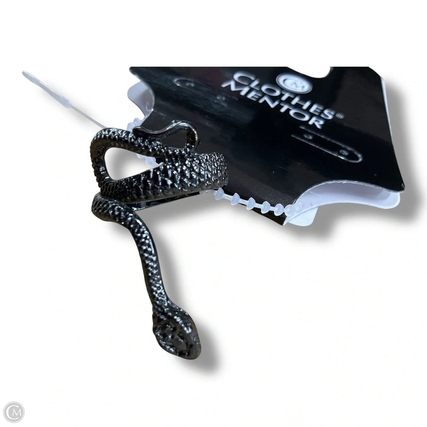 Ring Band By Clothes Mentor, Size: 5