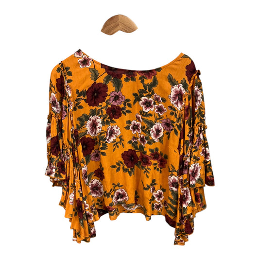 Top 3/4 Sleeve By Charlotte Russe In Floral Print, Size: 1x